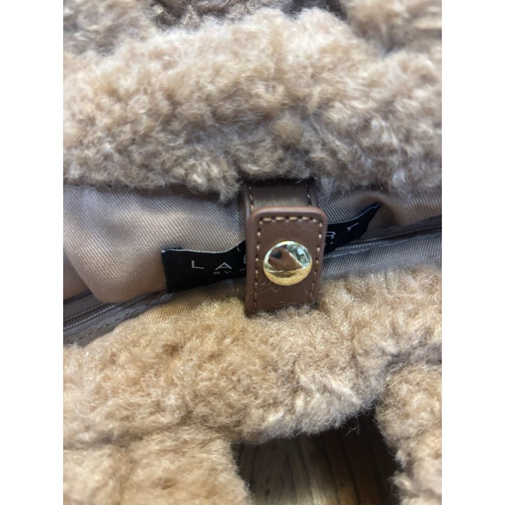 Laundry by Shelli Segal Y2K Los Angeles Small Brown Faux Fur Sherpa Crossbody - Picture 14 of 16